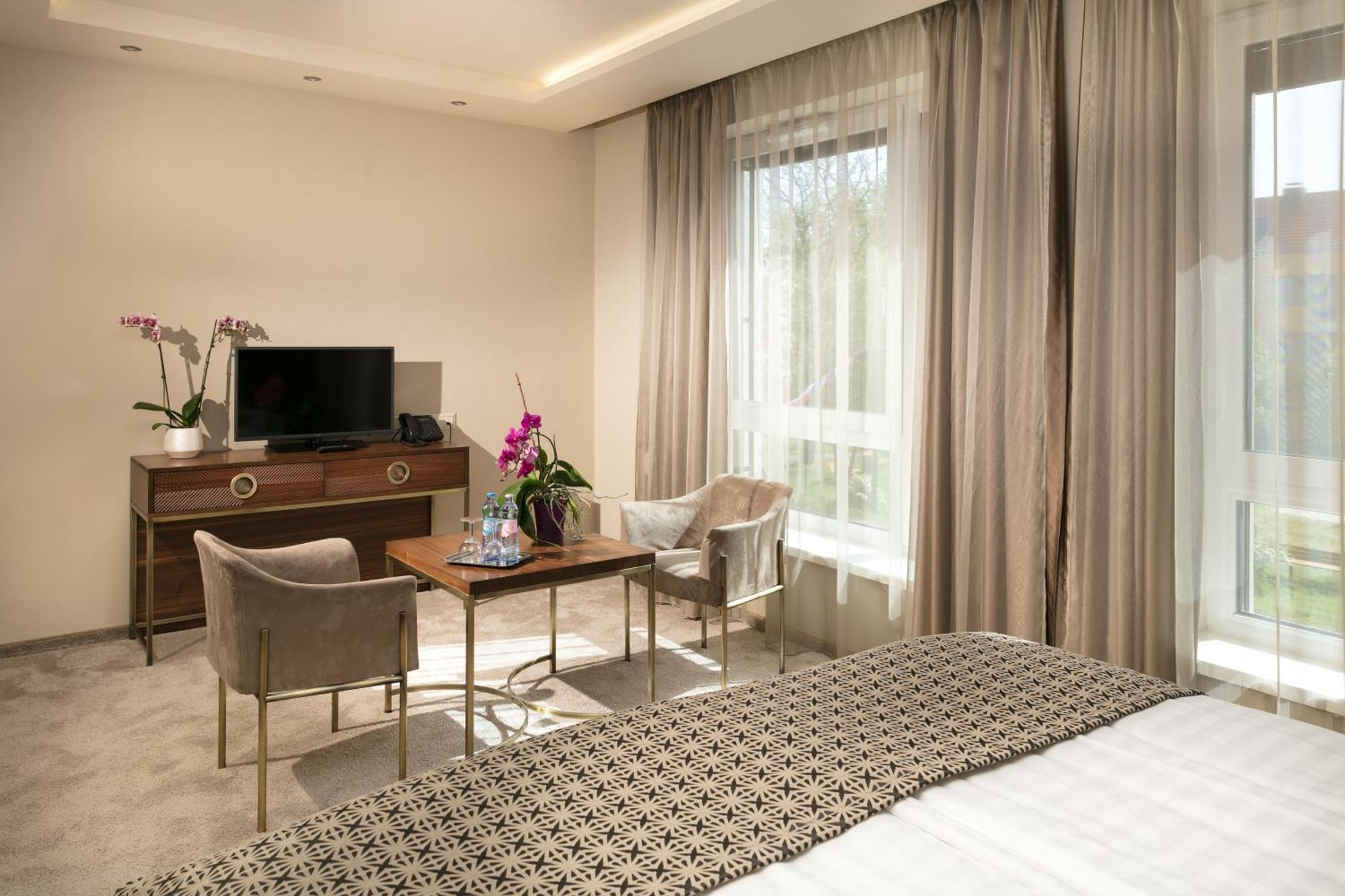 Hotel Kalvaria Superior Ráb Exteriér fotografie