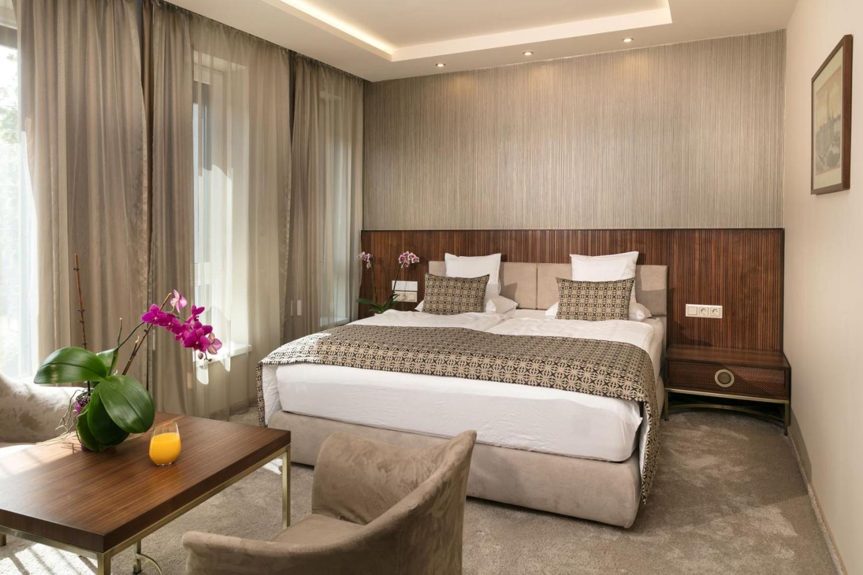 Hotel Kalvaria Superior Ráb Exteriér fotografie