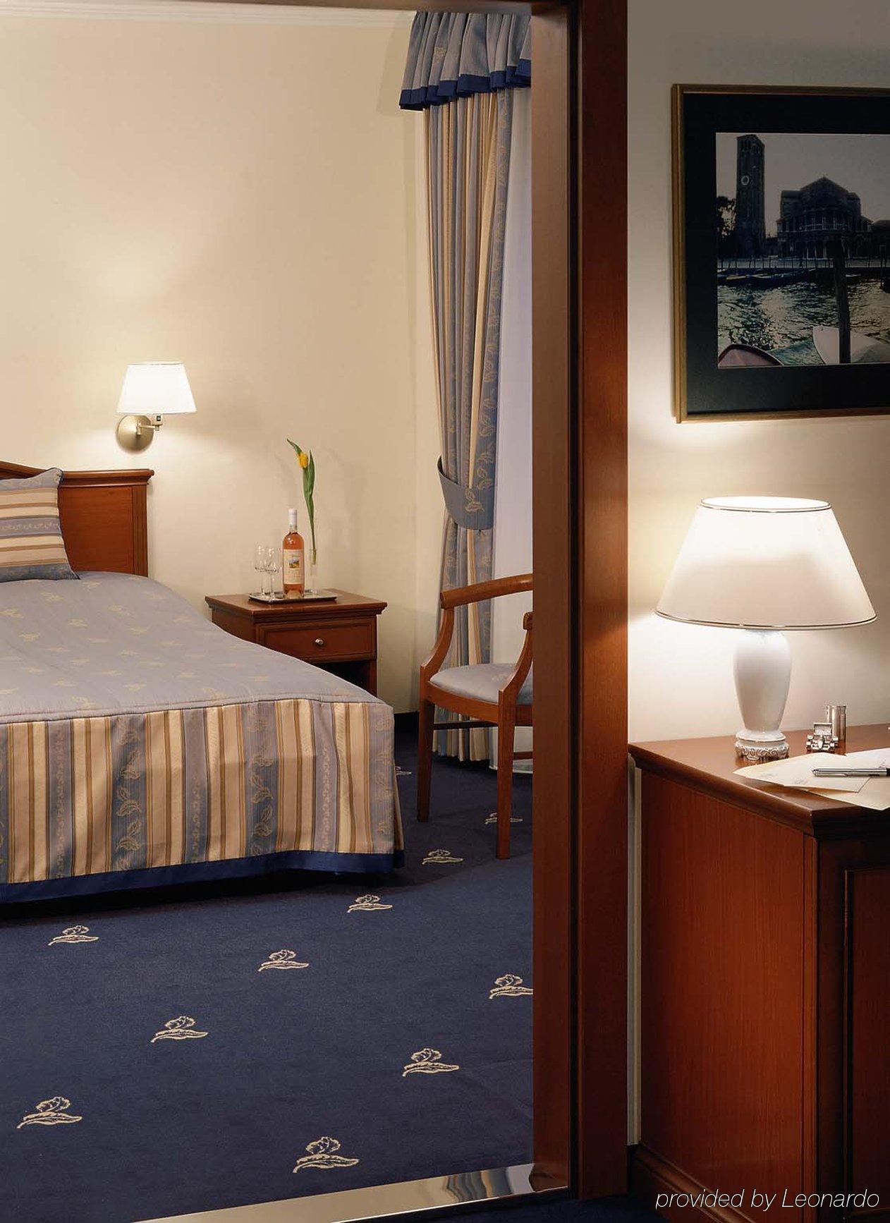 Hotel Kalvaria Superior Ráb Pokoj fotografie