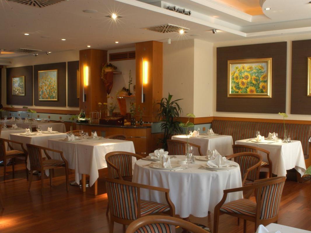 Hotel Kalvaria Superior Ráb Restaurace fotografie