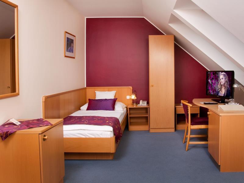 Hotel Kalvaria Superior Ráb Exteriér fotografie