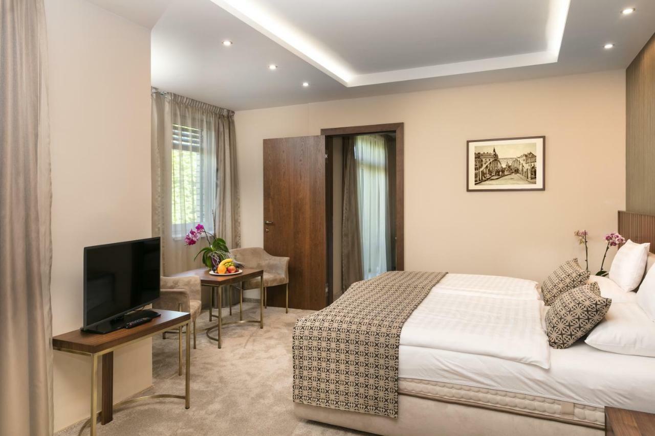 Hotel Kalvaria Superior Ráb Exteriér fotografie